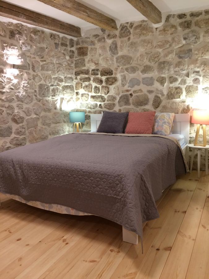 Chic & Stylish With Seaview-Terrace - Kotor Indah Apartment Екстериор снимка